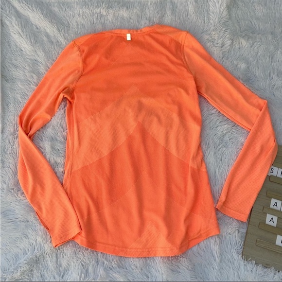 Danskin Now Women's Long Sleeve size xsmall Performance T-Shirt orange workout - Picture 4 of 10